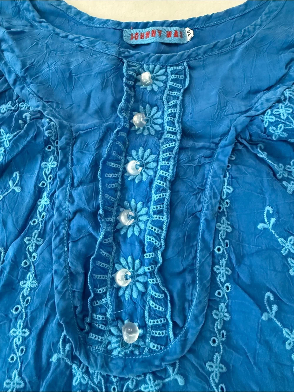 Johnny Was blue sleeveless midi dress paired with blue camisole slip lining M E3